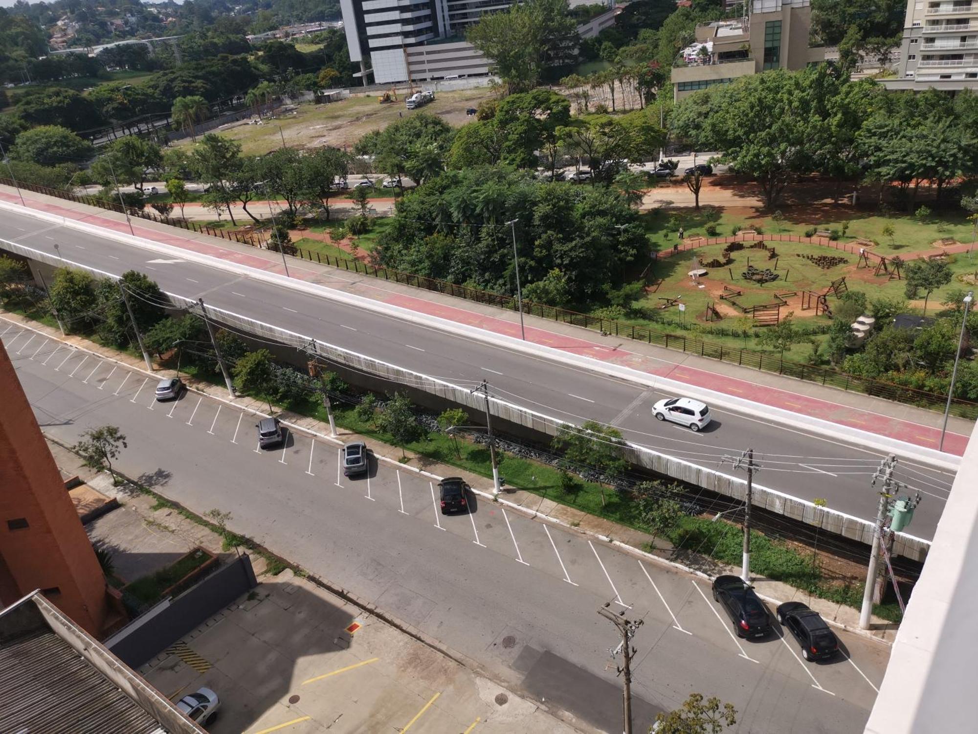 Lupi - Ponte Laguna Apartamento São Paulo